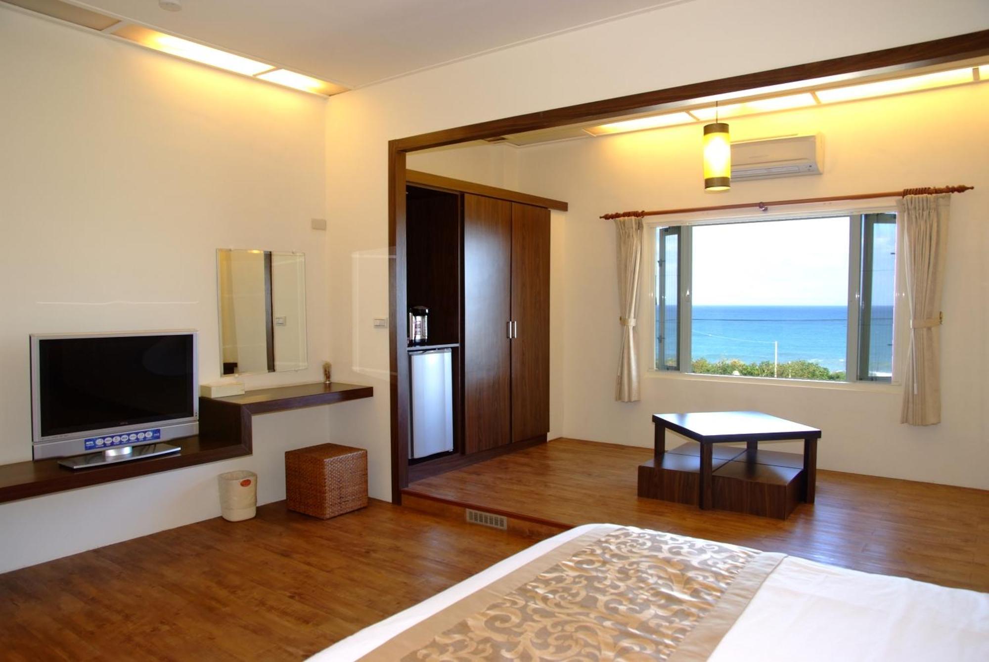 The Blue Lagoon B&B Fengbin Dış mekan fotoğraf
