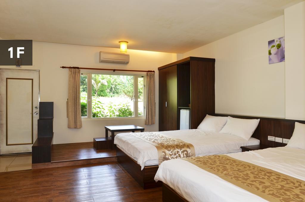 The Blue Lagoon B&B Fengbin Dış mekan fotoğraf