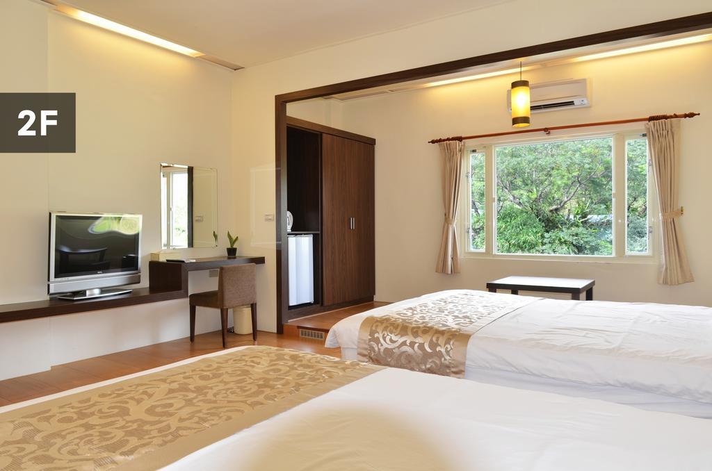 The Blue Lagoon B&B Fengbin Dış mekan fotoğraf
