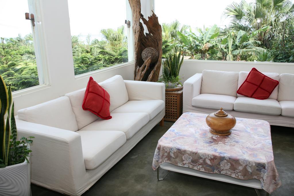 The Blue Lagoon B&B Fengbin Dış mekan fotoğraf